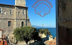 La Pablita, Vieil Antibes, Remparts
